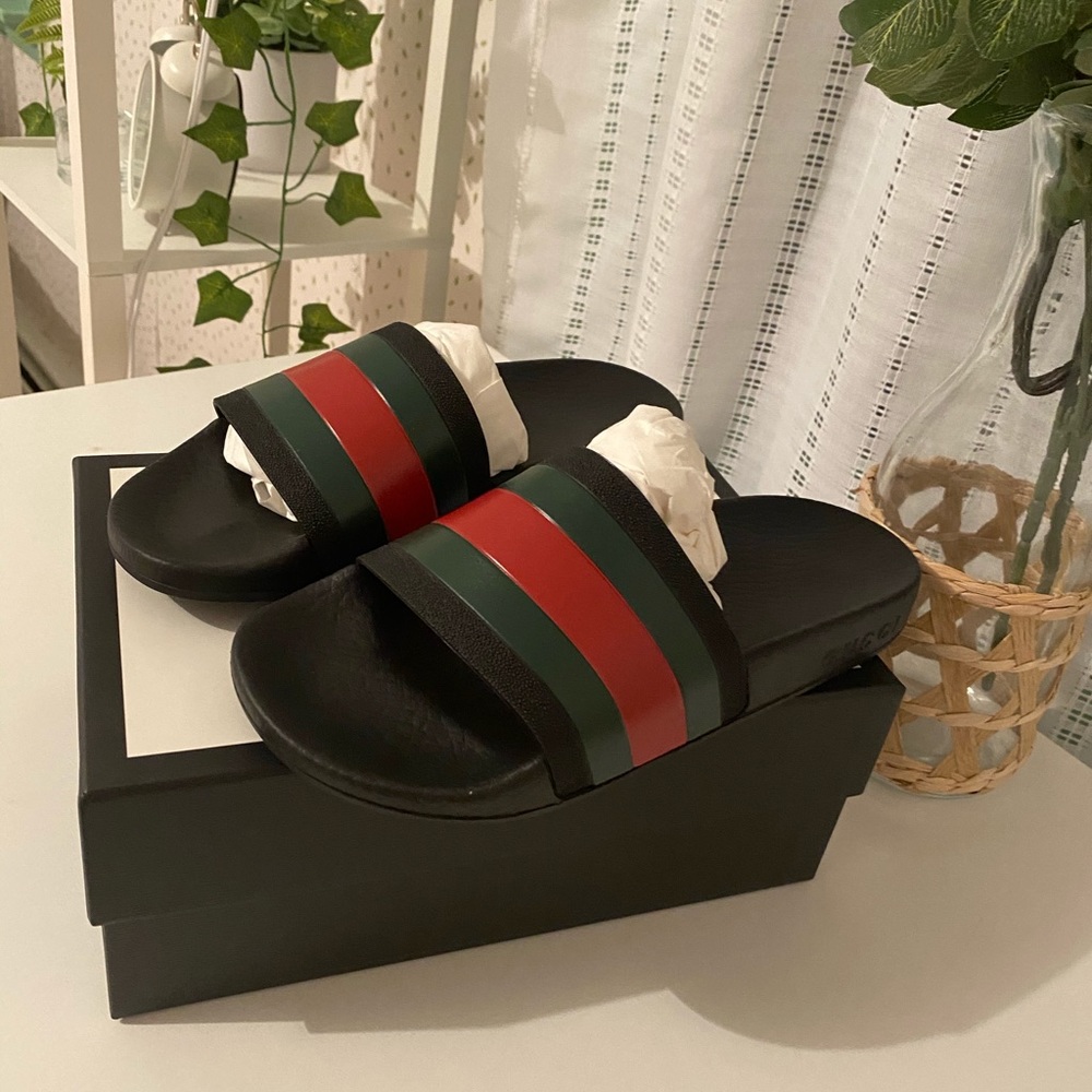 Gucci Slides